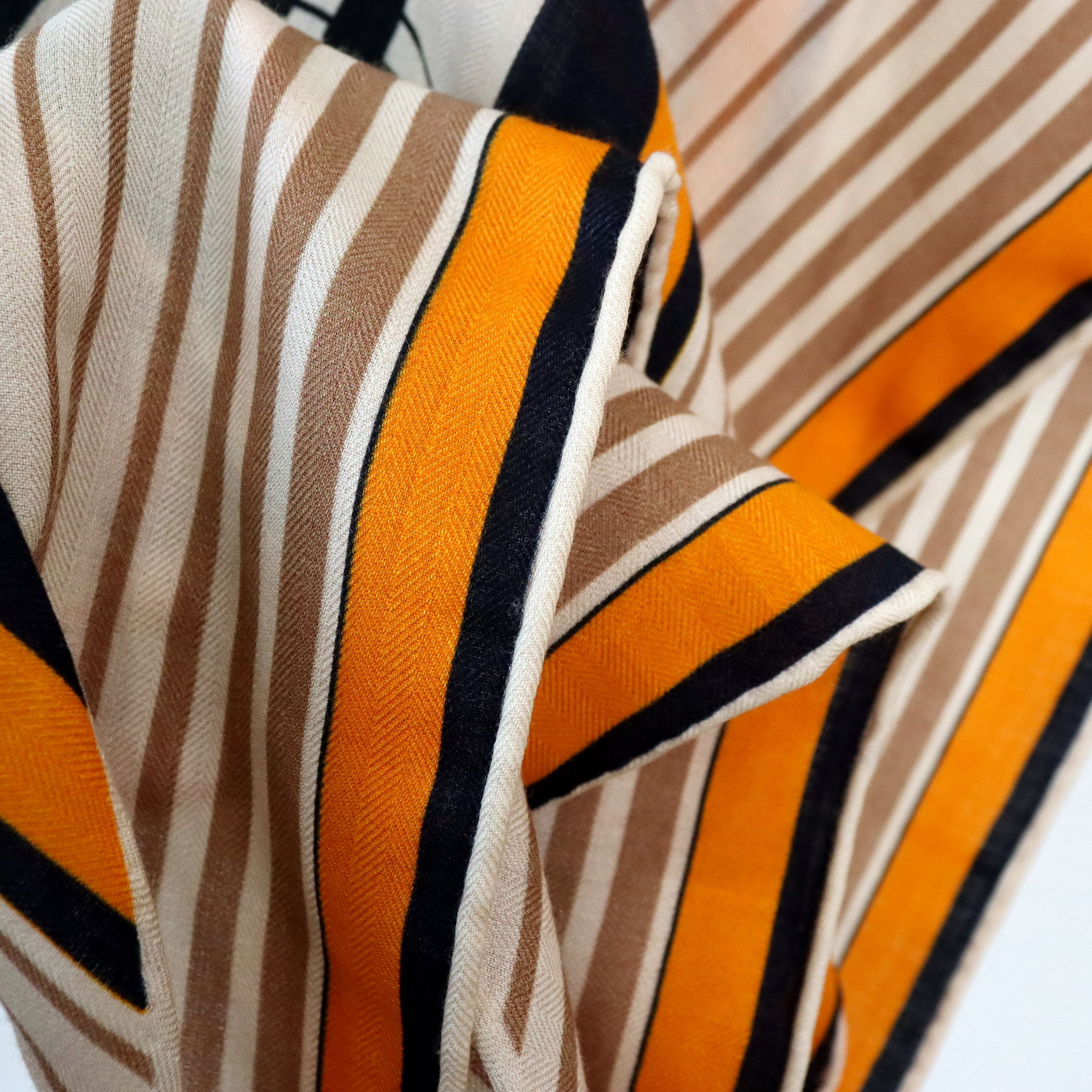 Vintage Equestrian Print Silk  - Pashmina Wrap Large recensie en prijs