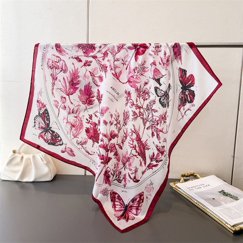 Vintage Butterfly Sketch Squar - Ascot Neck Scarf recensie en prijs