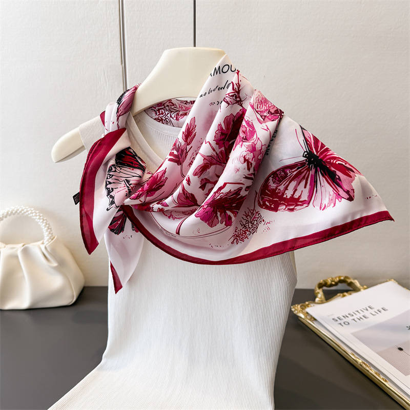 Vintage Butterfly Sketch Squar - Ascot Neck Scarf recensie en prijs