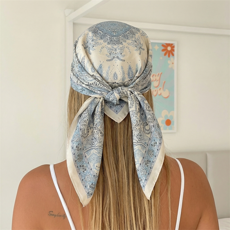 Luxury Printing Silk Square Sc - Ascot Neck Scarf recensie en prijs