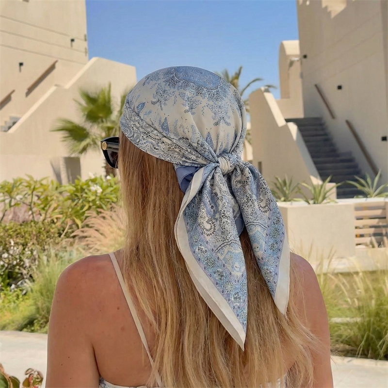 Luxury Printing Silk Square Sc - Ascot Neck Scarf recensie en prijs